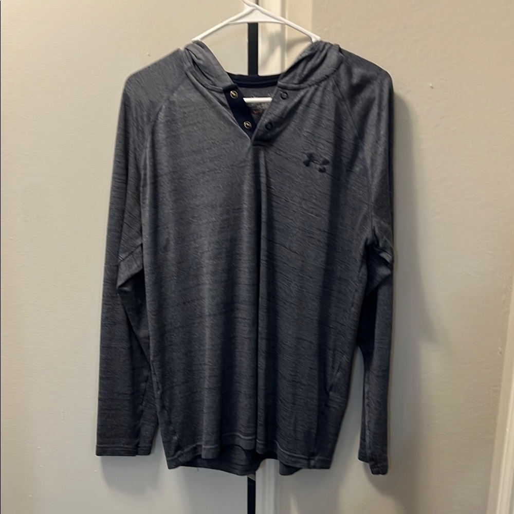 Under Armour Gray Long Sleeve Hoodie Tee